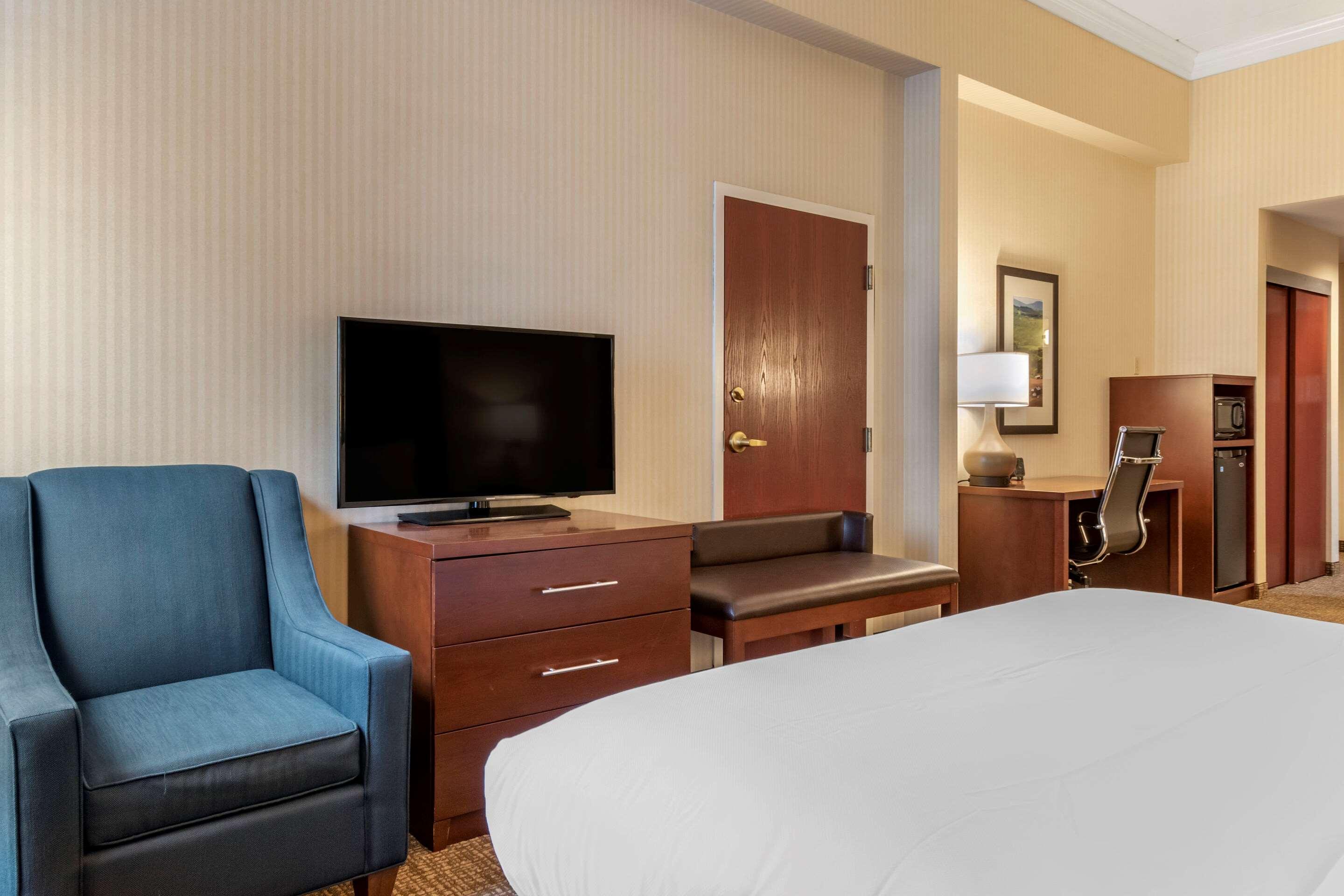 Comfort Suites Downtown Carlisle Esterno foto