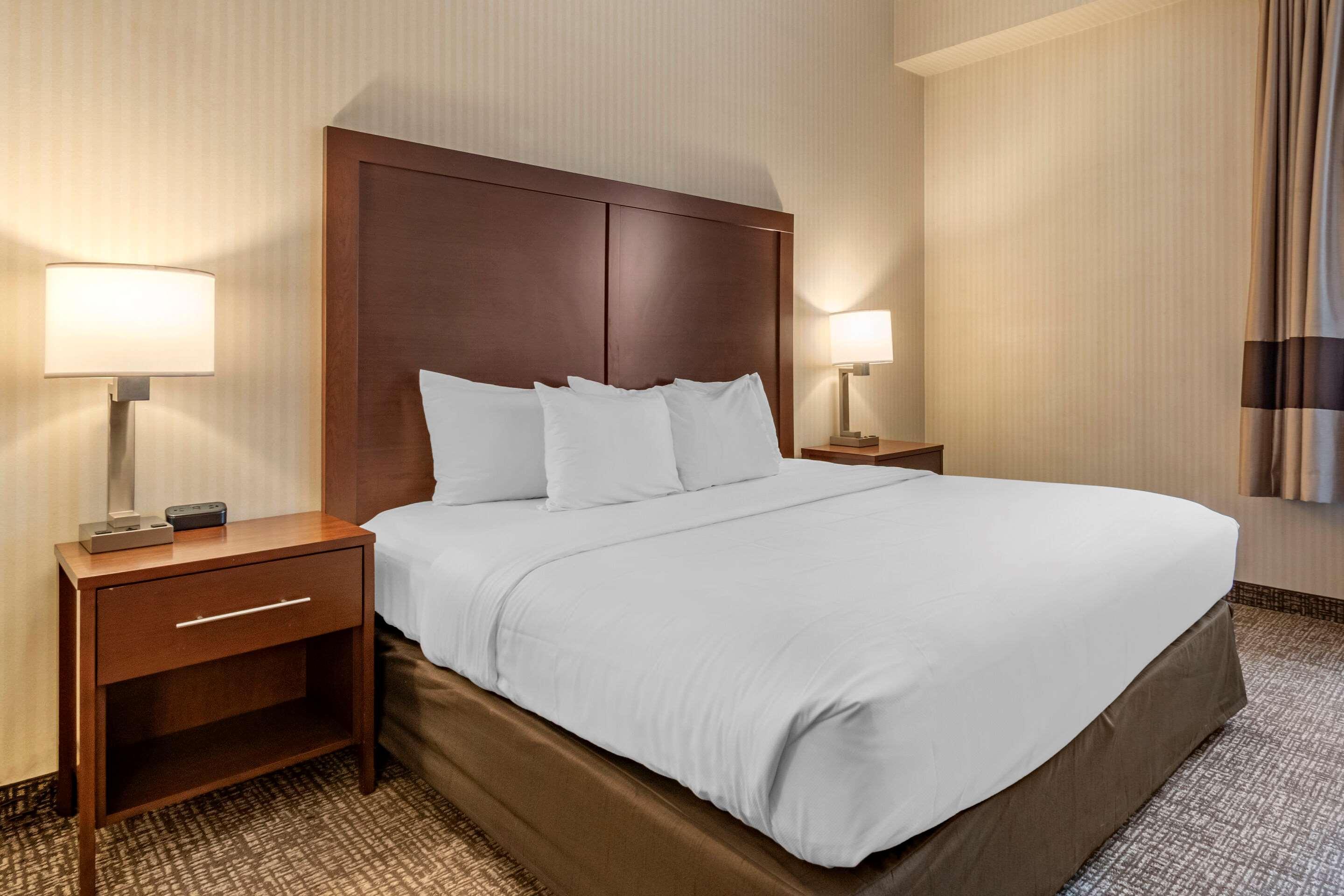 Comfort Suites Downtown Carlisle Esterno foto