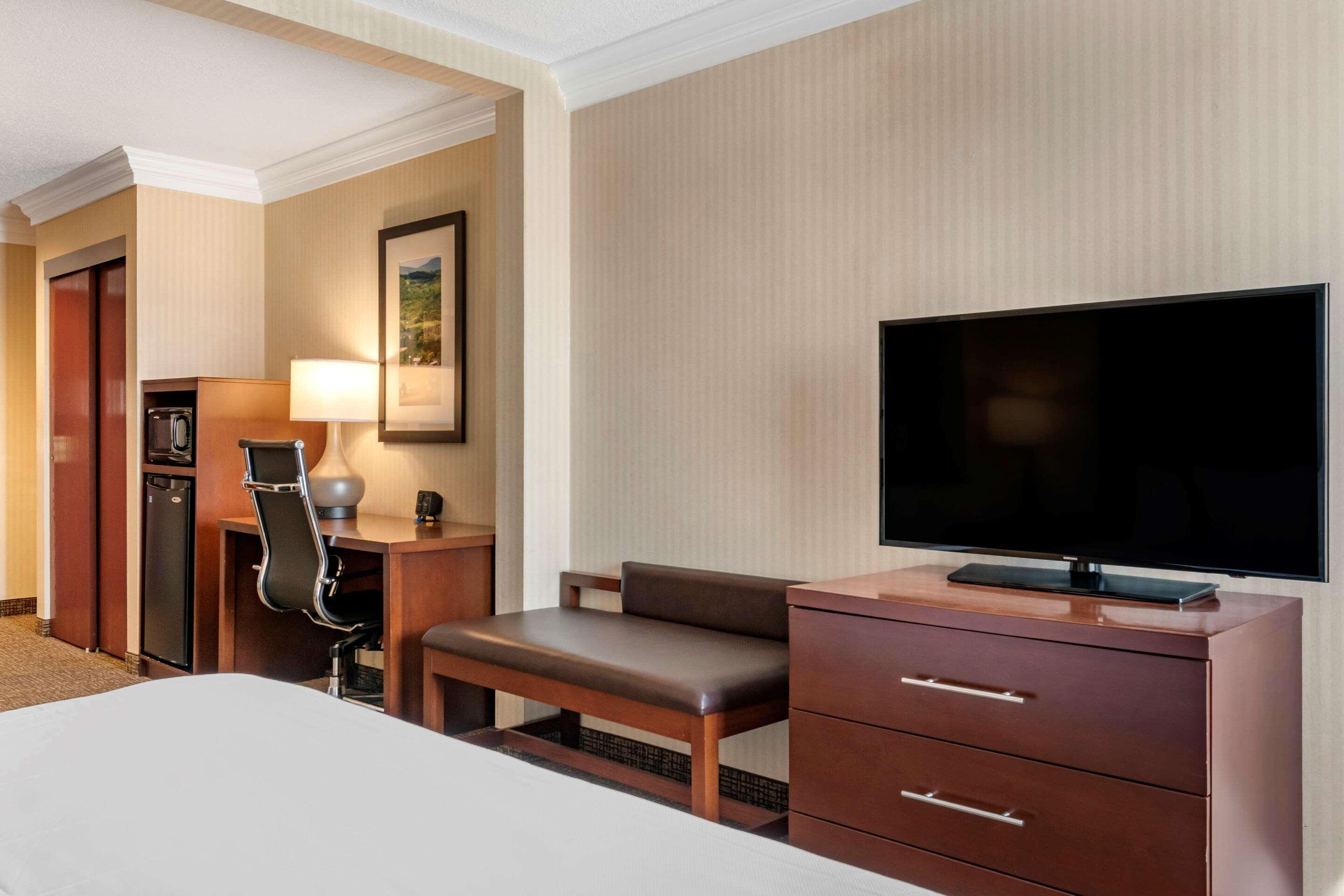 Comfort Suites Downtown Carlisle Esterno foto