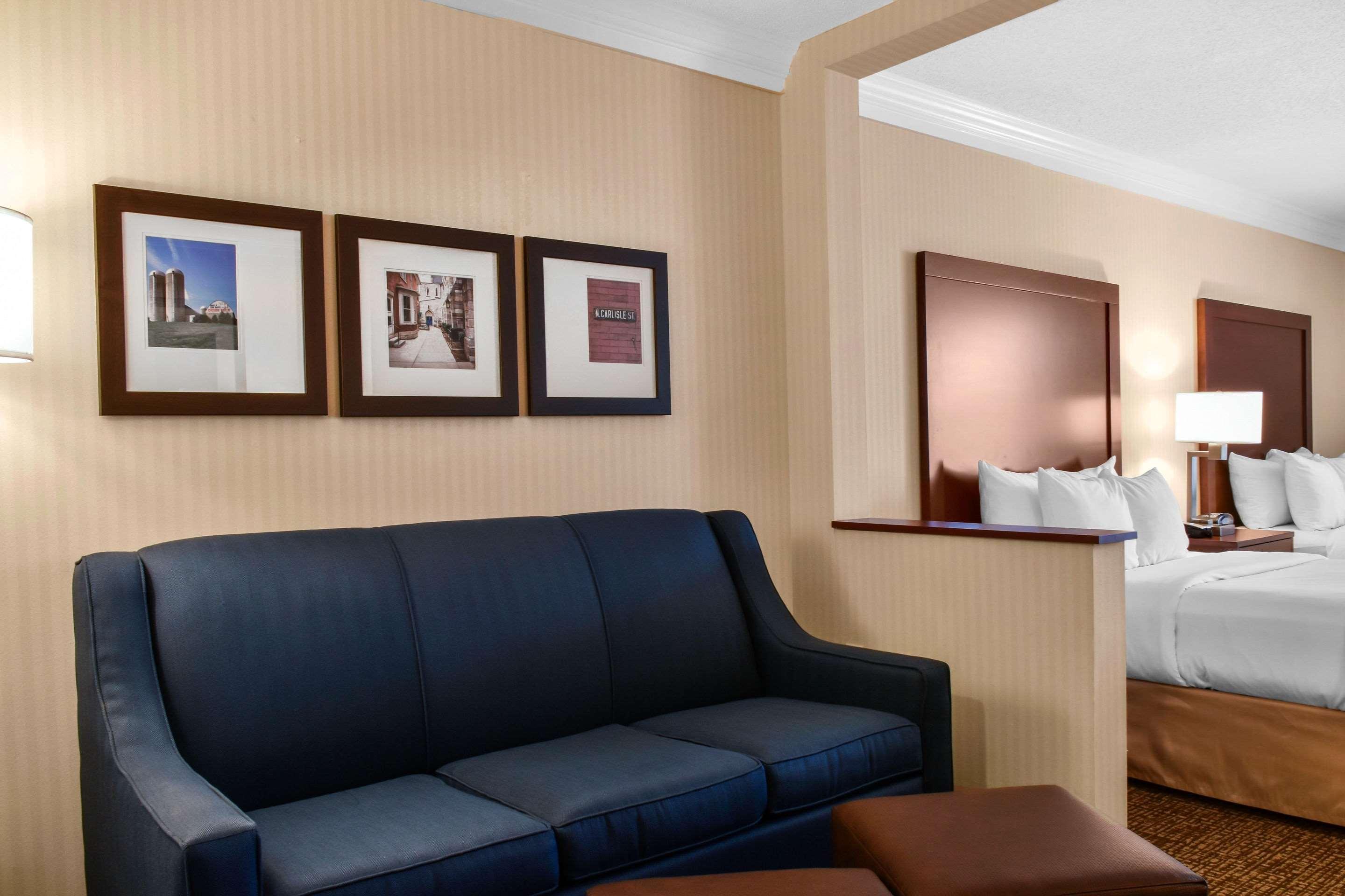 Comfort Suites Downtown Carlisle Esterno foto