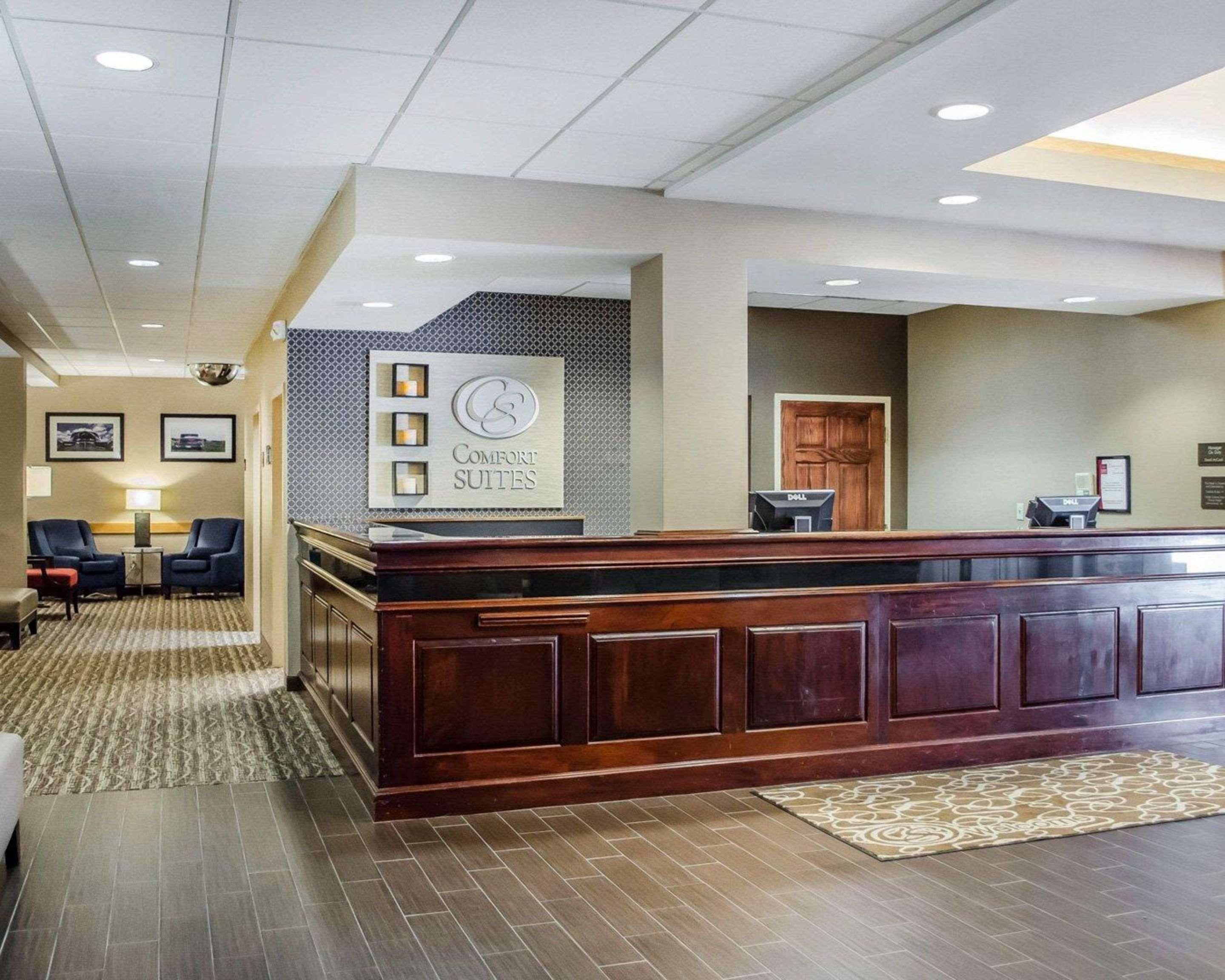 Comfort Suites Downtown Carlisle Esterno foto